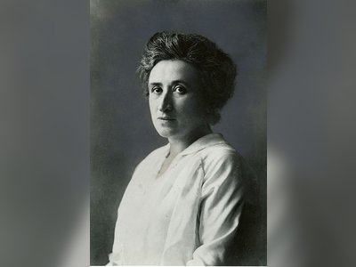 Rosa Luxemburg: The Revolutionary Thinker - moreshet.com