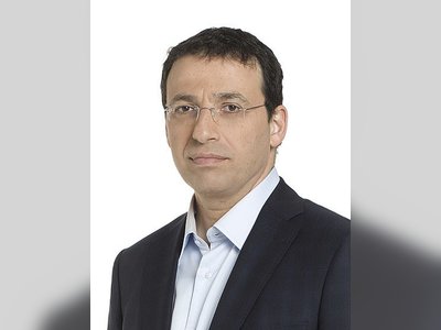 Raviv Drucker: Investigative Journalist and Pundit - moreshet.com