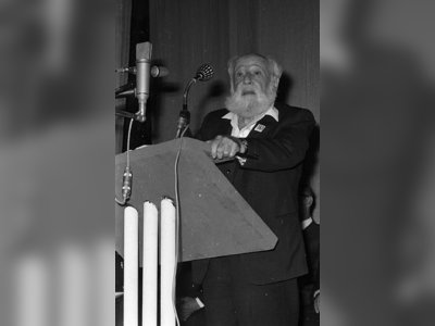 Isaac Tavnik: Bridging Jewish Heritage and Cultural Enrichment - moreshet.com