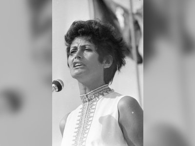 Yaffa Yarkoni: A Journey through the Life of a Renowned Israeli Singer - moreshet.com