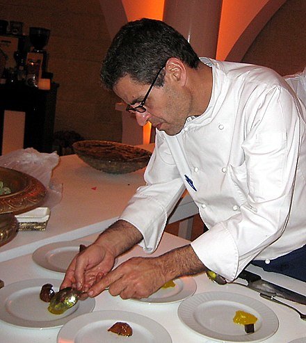 Eyal Shani: The Self-Taught Israeli Chef - moreshet.com