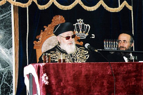 Rabbi Ovadia Yosef: A Visionary Leader of the Jewish People - moreshet.com