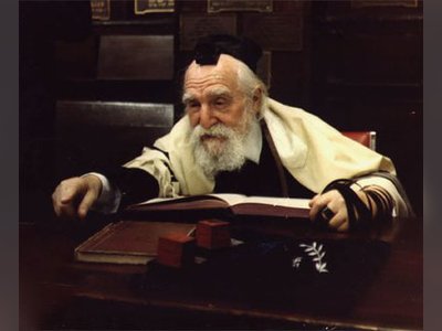 Moshe Feinstein: A Beacon of Jewish Jurisprudence - moreshet.com